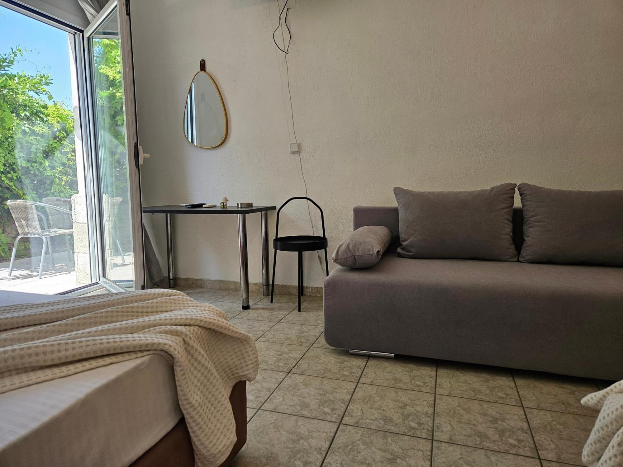Sivilla Studios Afytos Ruang foto