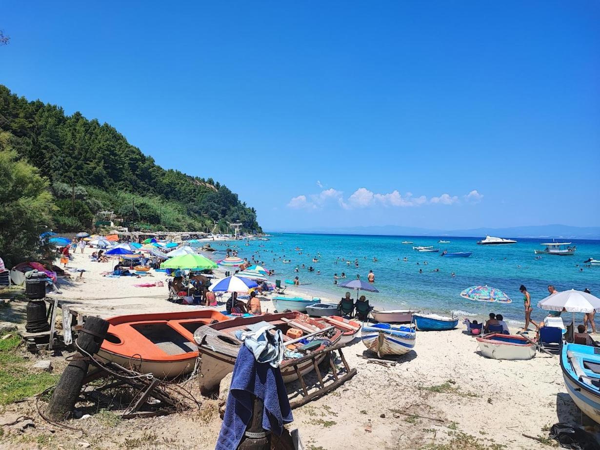 Sivilla Studios Afytos Bagian luar foto